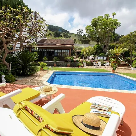 Oaks Villa Tacoronte